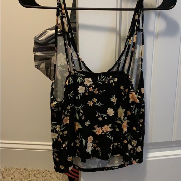 American Eagle women’s tank top - Picture 3 of 3